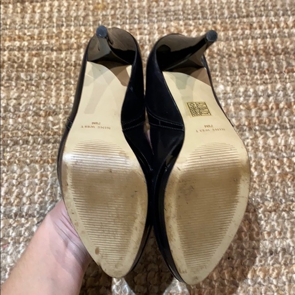 Nine West black leather heels with patent detail - Picture 4 of 4